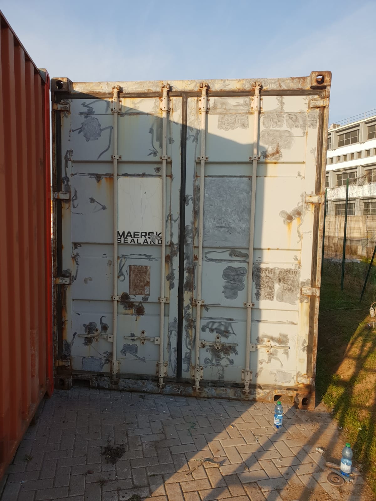 Container